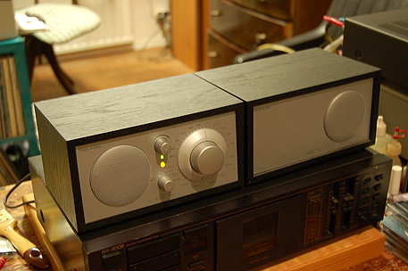 Tivoli Audio Model Two / Stereo / CD- bzw. AUX Eingang / Henry Kloss Design
