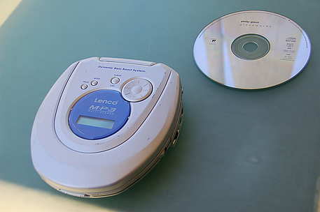 Lenco CD 3772 CD-Walkman / Discman / spielt MP3, CD, CD-R & CD-RW